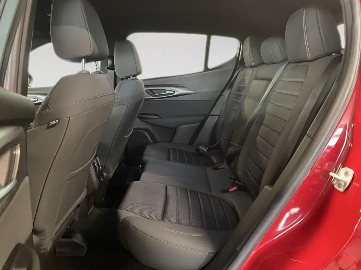 Alfa Romeo Tonale nuova a Torino (8)