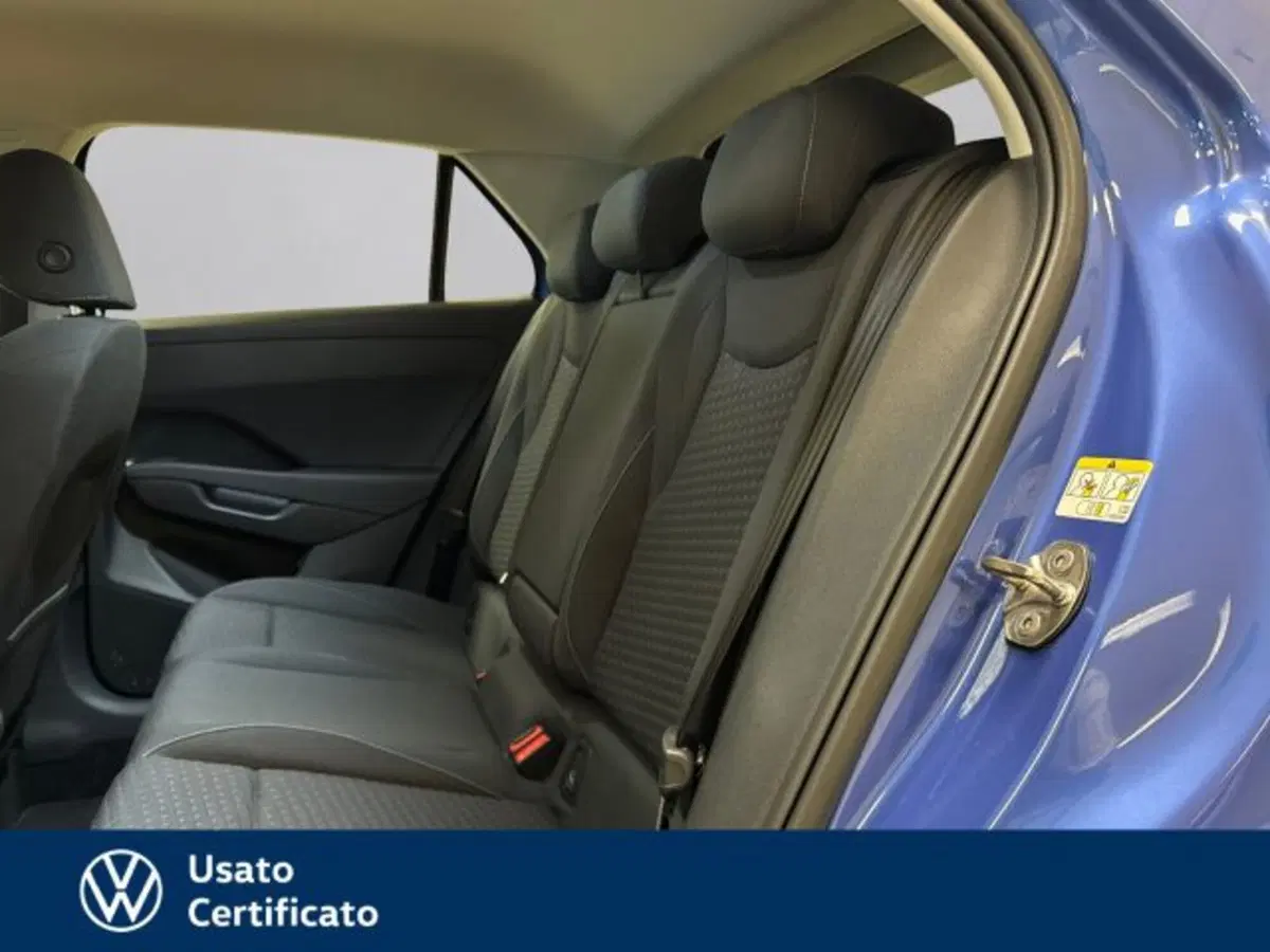 Volkswagen T-Roc usata a Vicenza (12)