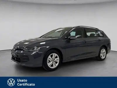 Volkswagen Golf Variant 1.5 etsi Edition 115cv dsg del 2025 usata a Arzignano