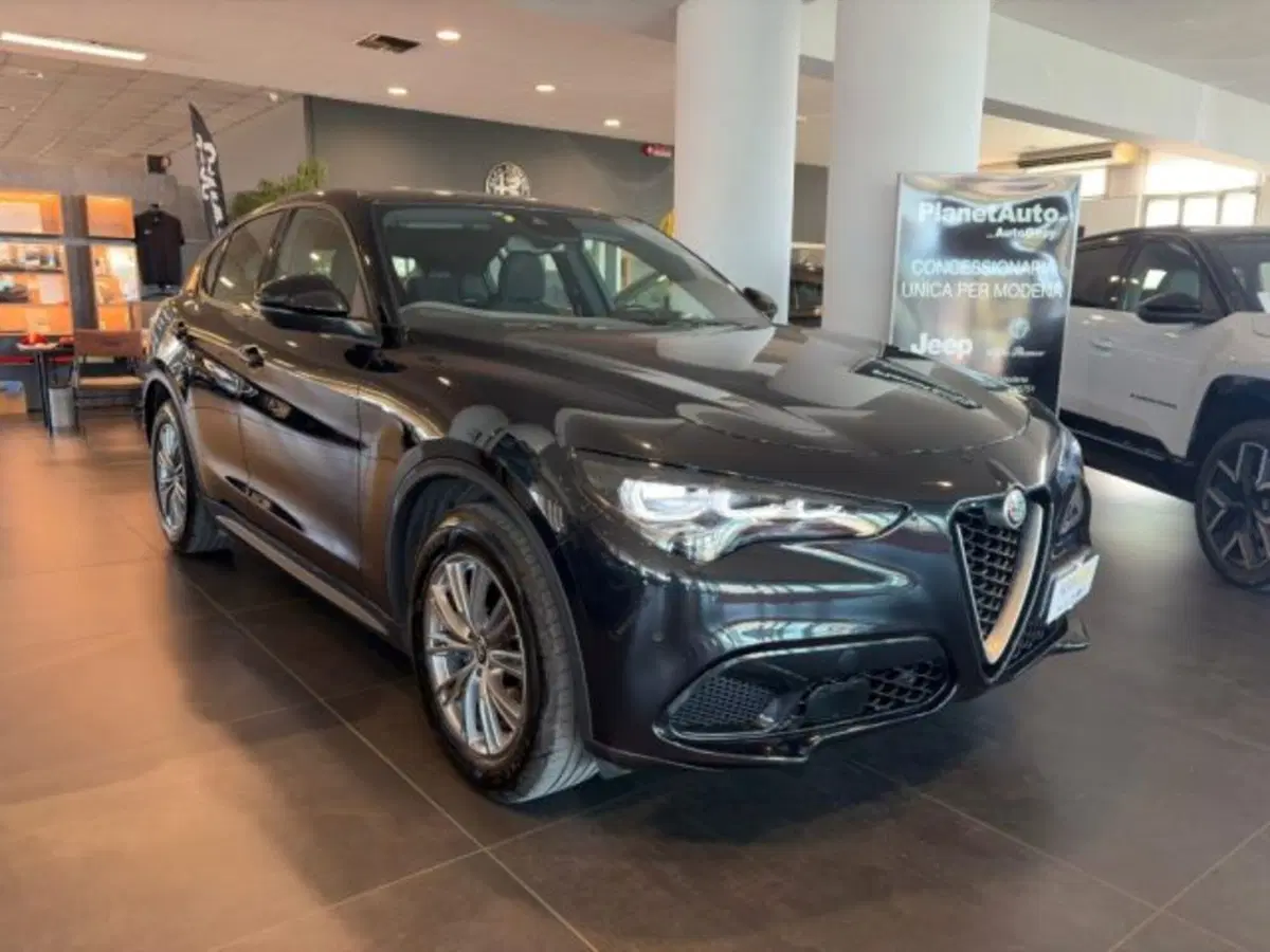 Alfa Romeo Stelvio usata a Modena (18)