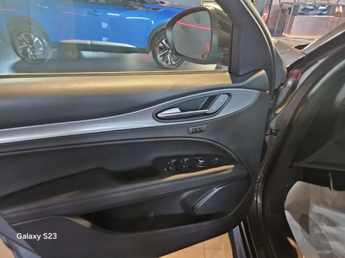 Alfa Romeo Stelvio nuova a Modena (4)