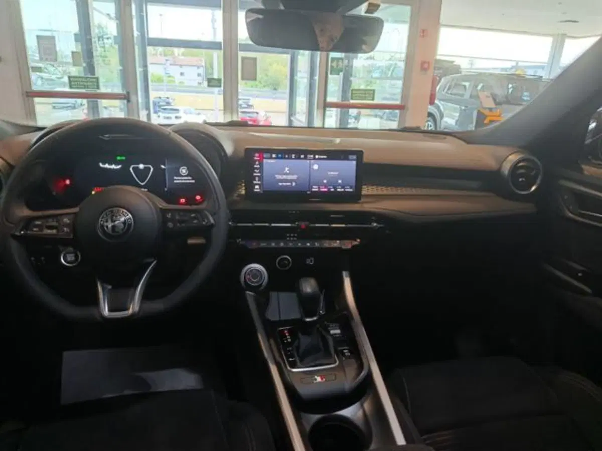 Alfa Romeo Tonale usata a Modena (7)