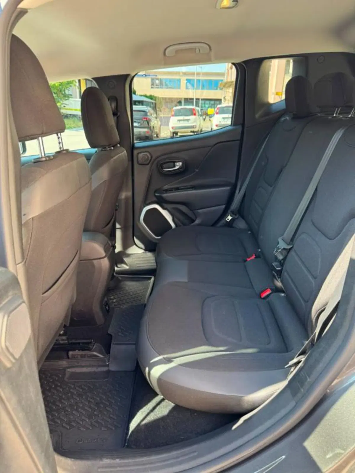 Jeep Renegade usata a Modena (9)