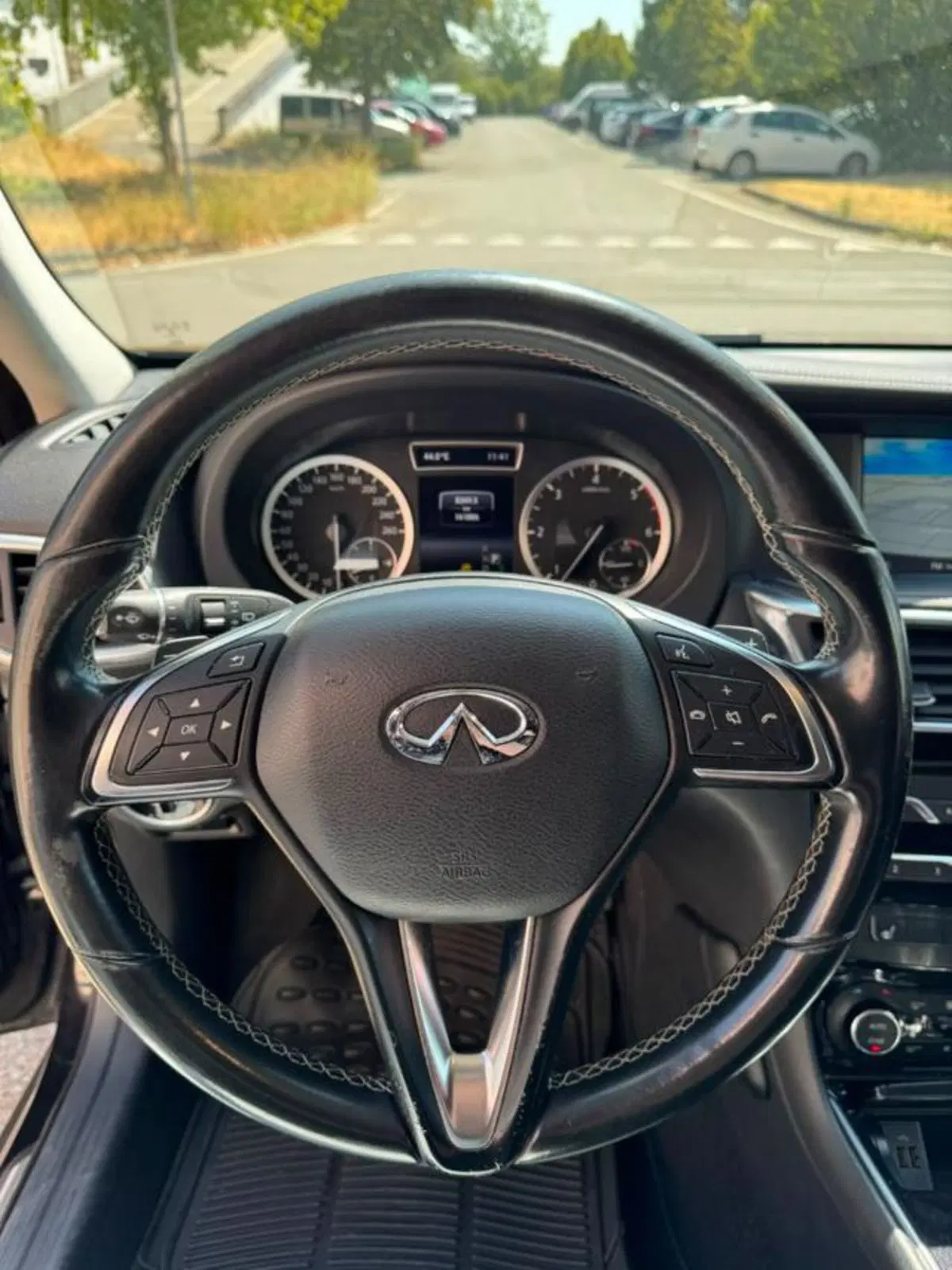 Infiniti QX30 usata a Modena (11)