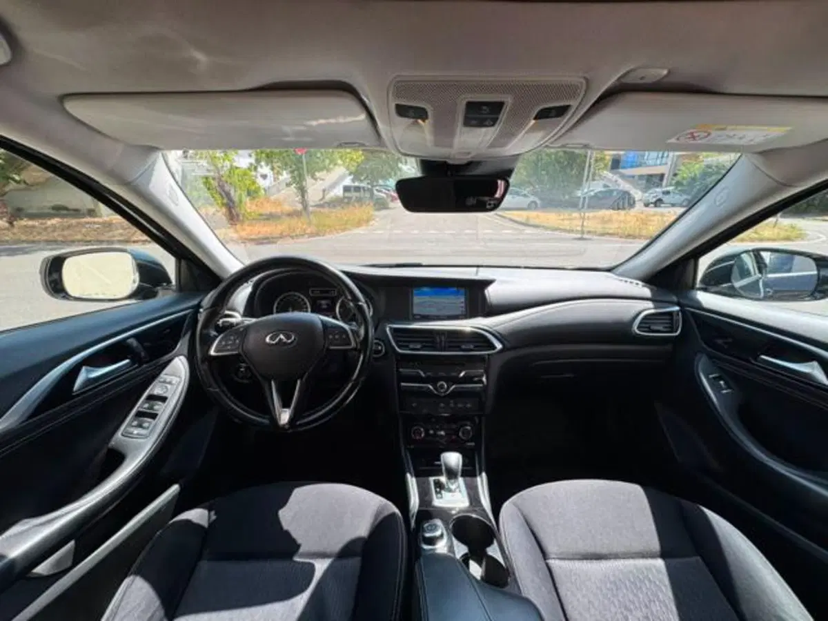 Infiniti QX30 usata a Modena (16)