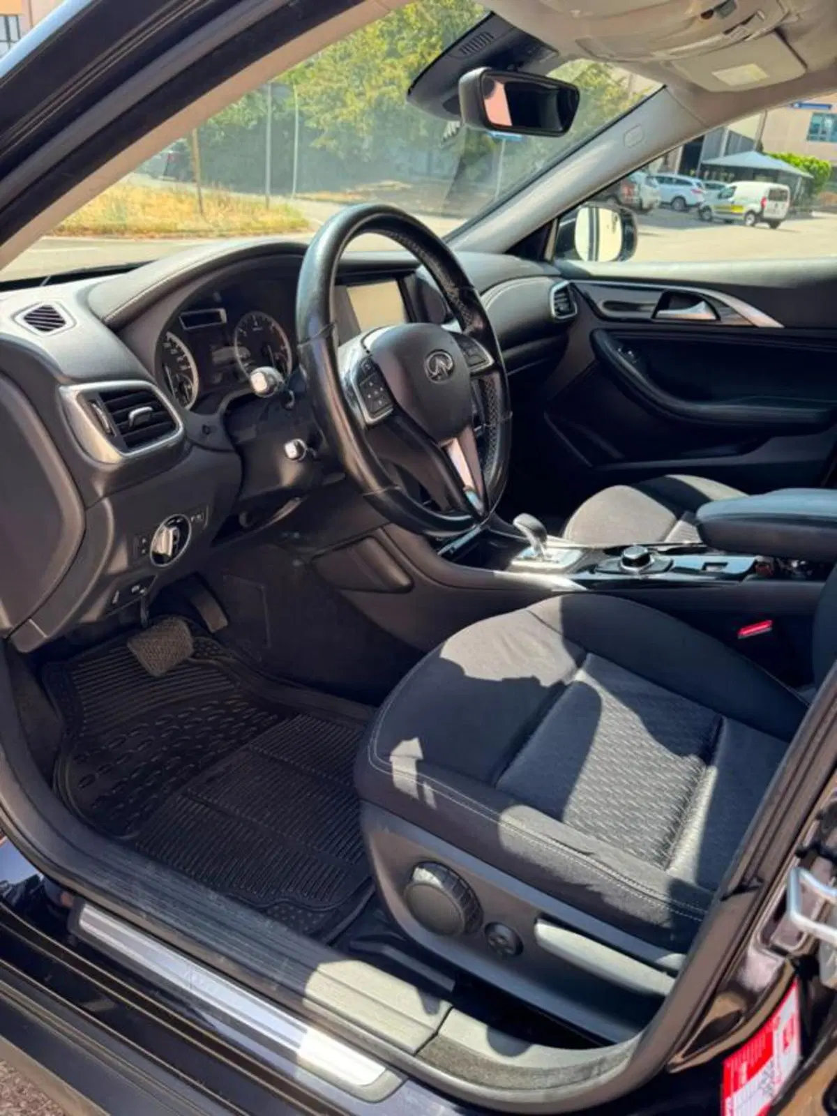 Infiniti QX30 usata a Modena (9)