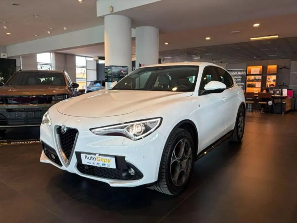Alfa Romeo Stelvio usata a Modena