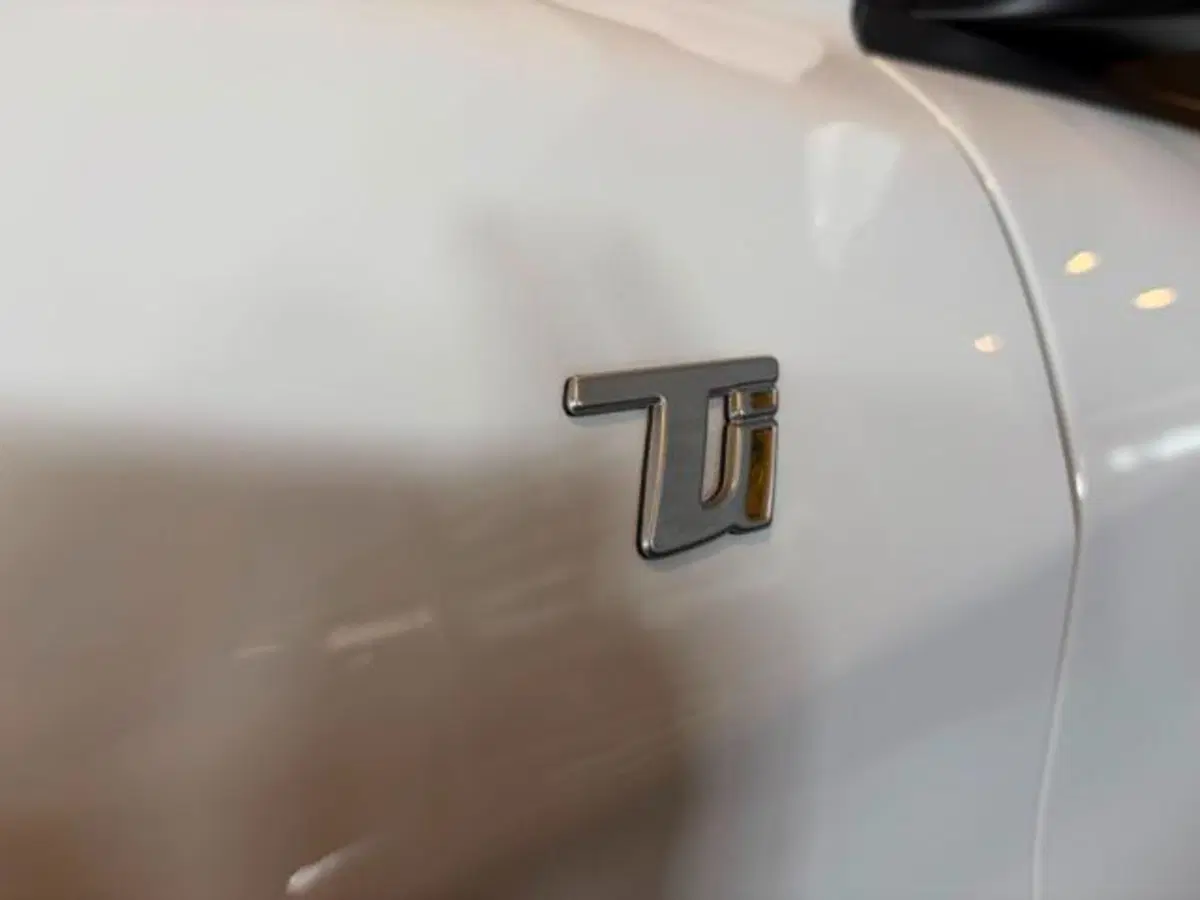 Alfa Romeo Stelvio usata a Modena (11)