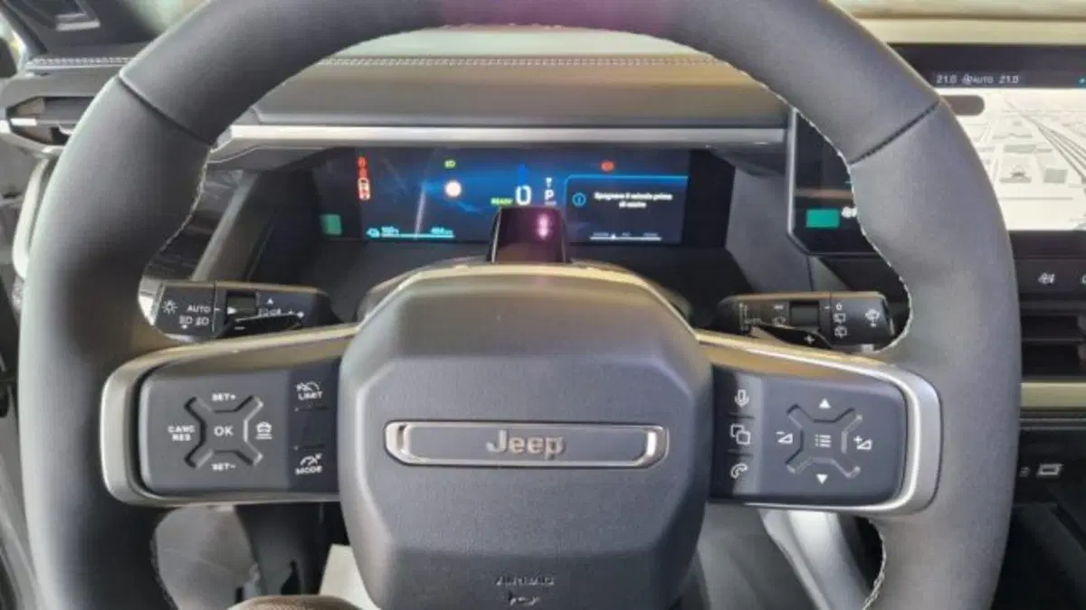 Jeep Compass nuova a Modena (6)