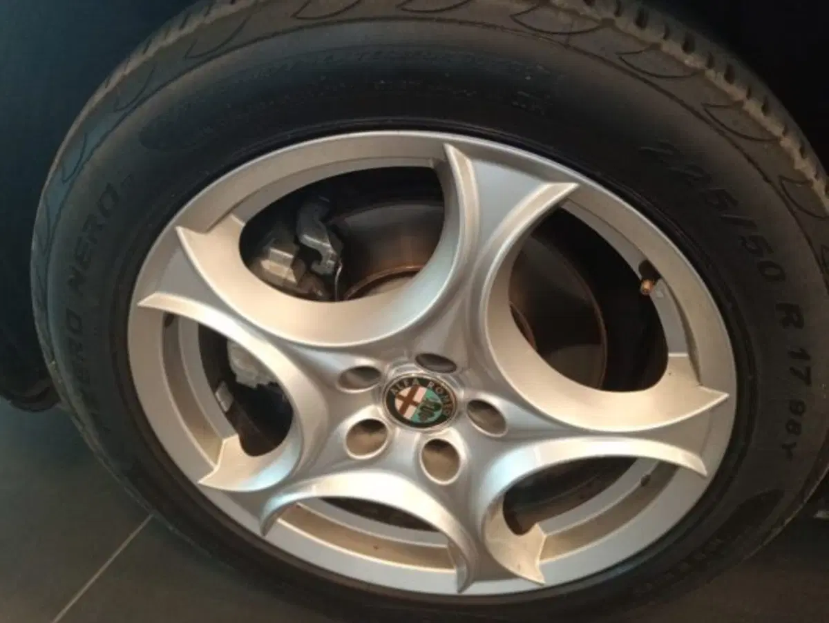 Alfa Romeo Brera usata a Modena (7)