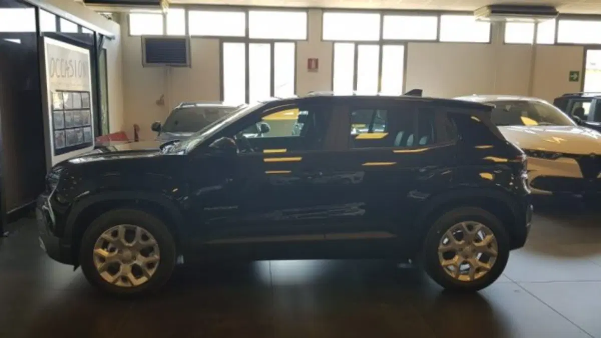 Jeep Avenger nuova a Modena (3)
