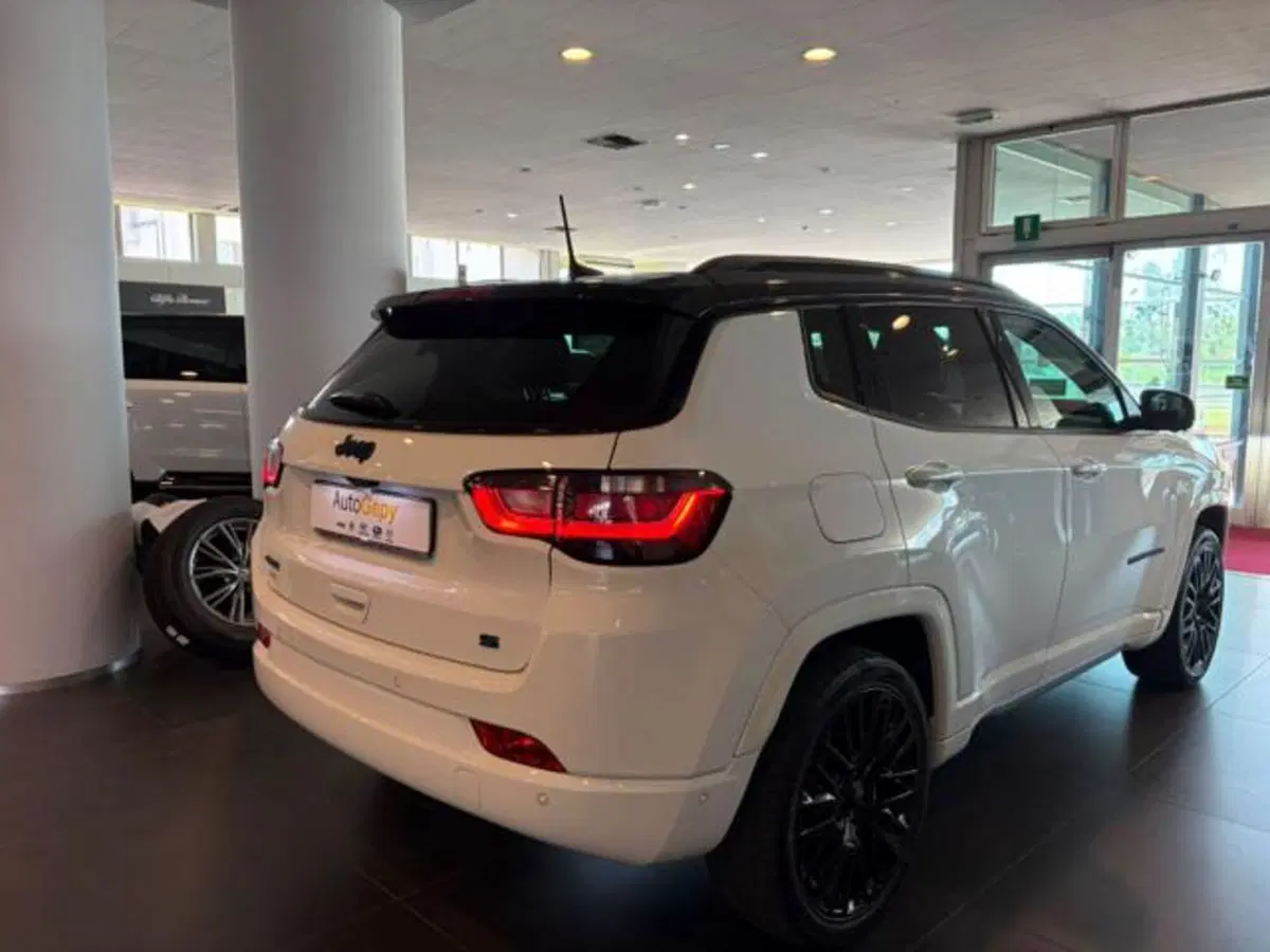 Jeep Compass usata a Modena (11)
