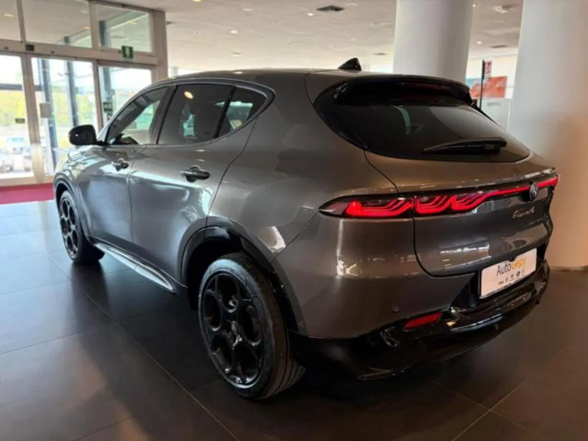 Alfa Romeo Tonale nuova a Modena (5)