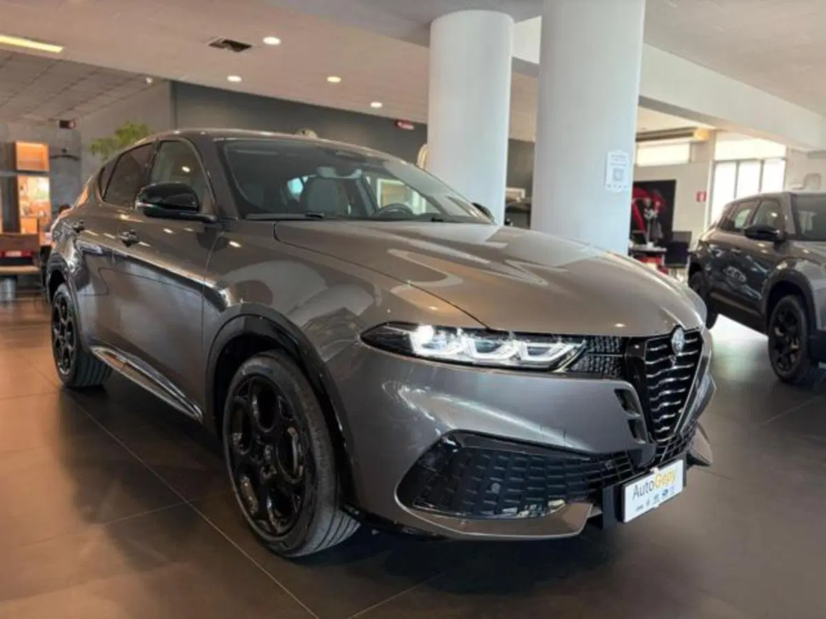 Alfa Romeo Tonale nuova a Modena (9)