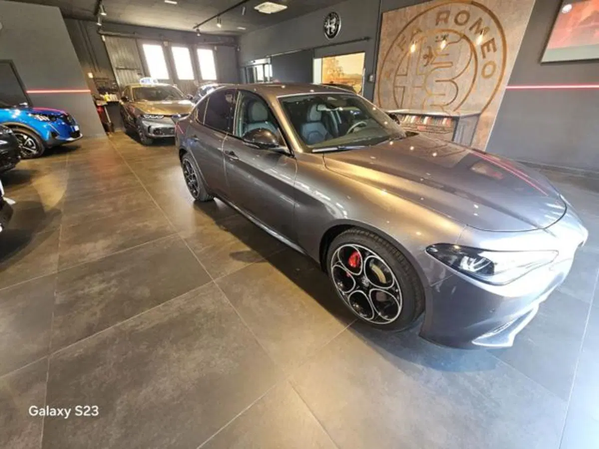 Alfa Romeo Giulia nuova a Modena (3)
