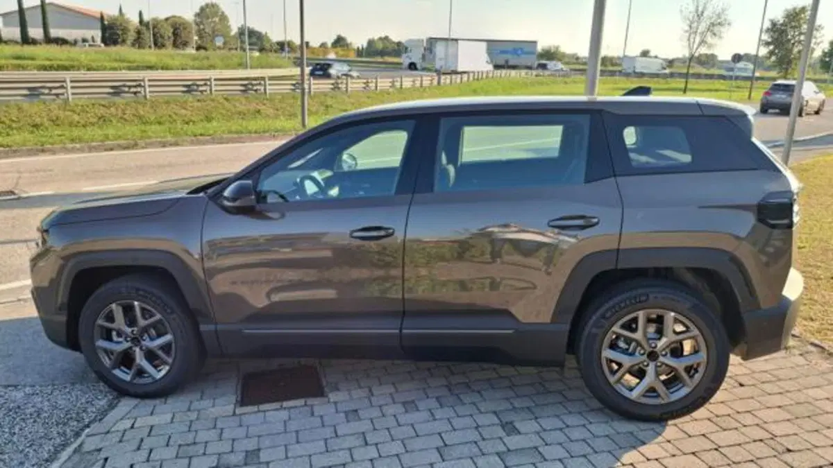 Jeep Compass nuova a Padova (4)