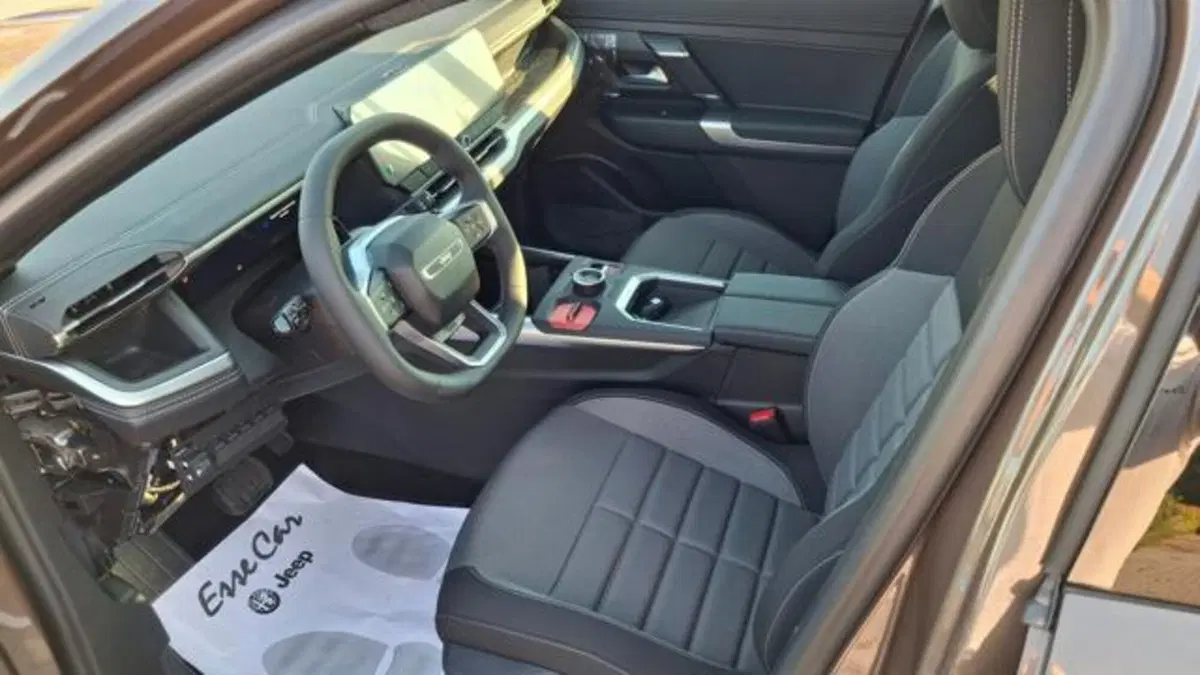 Jeep Compass nuova a Padova (7)