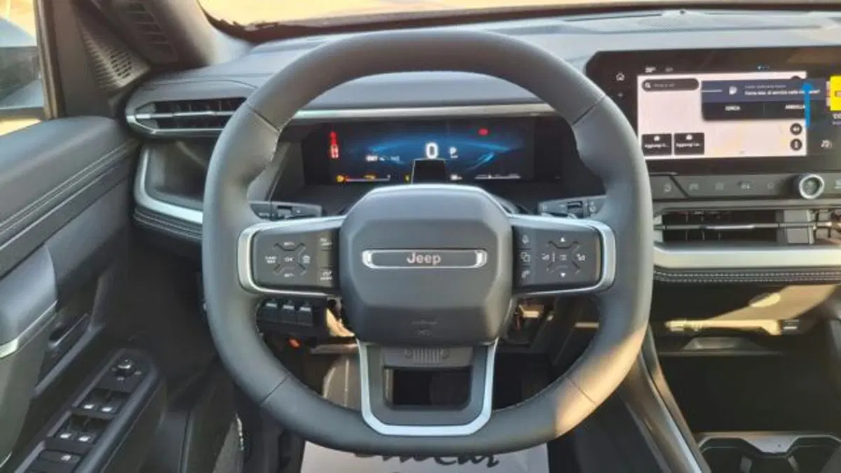 Jeep Compass nuova a Padova (9)