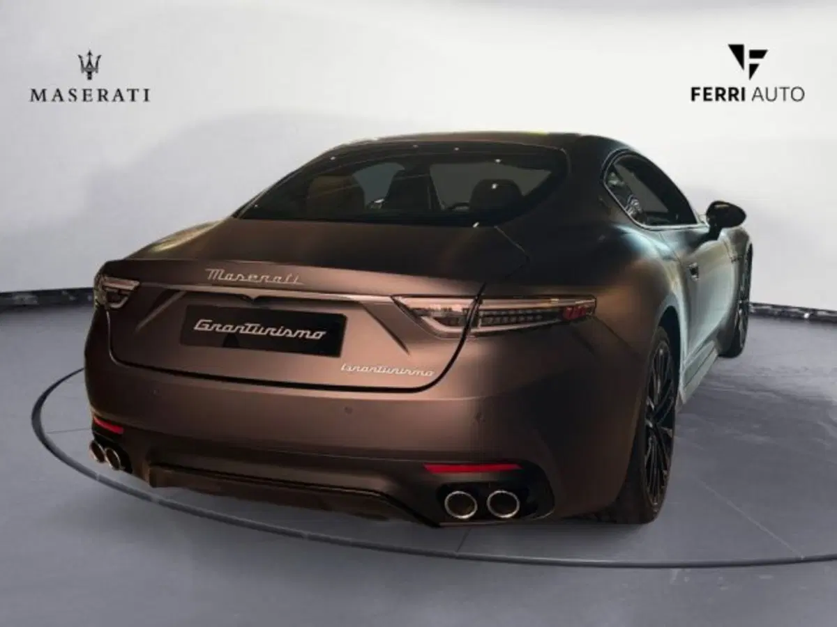 Maserati Granturismo nuova a Udine (5)
