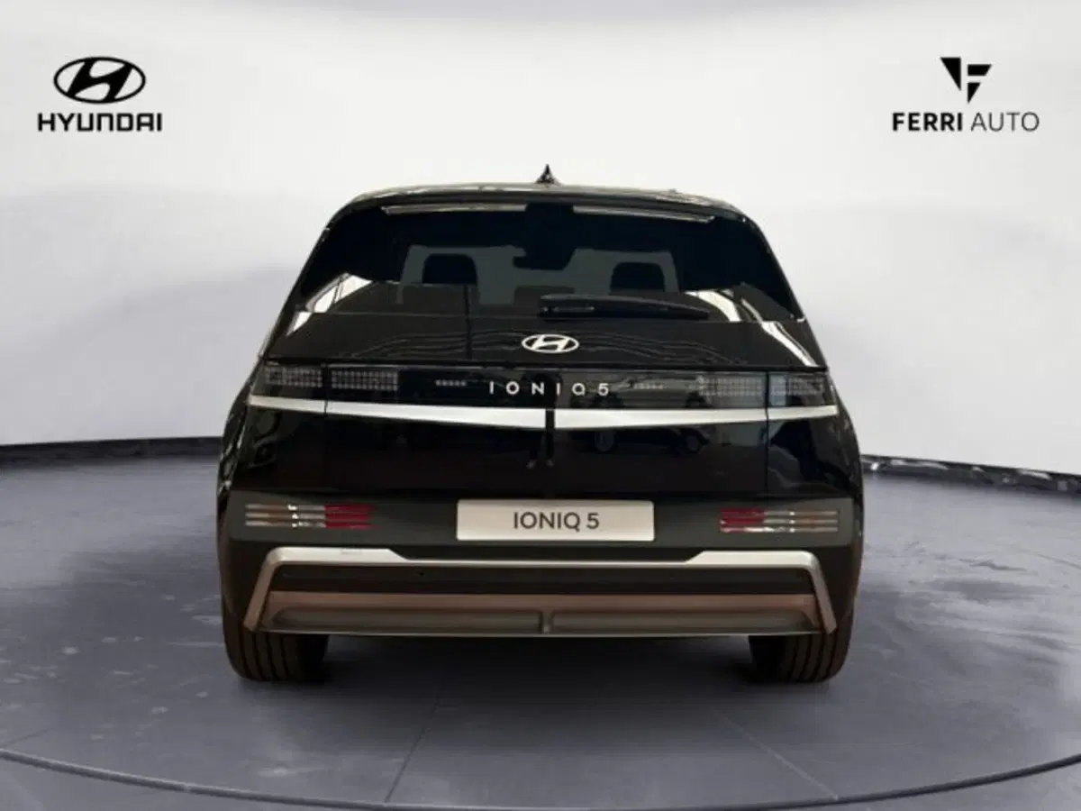 Hyundai Ioniq 5 nuova a Udine (8)