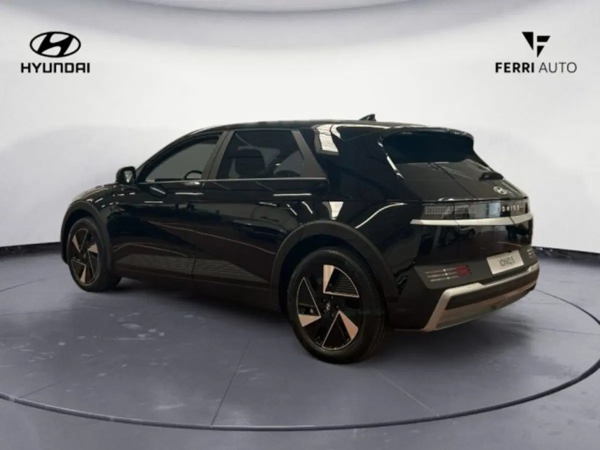 Hyundai Ioniq 5 nuova a Udine (9)
