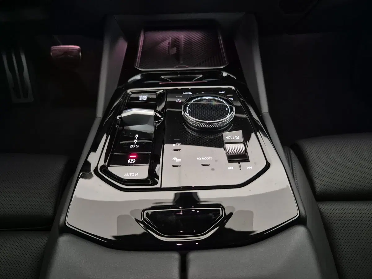 BMW Serie 5 usata a Asti (11)
