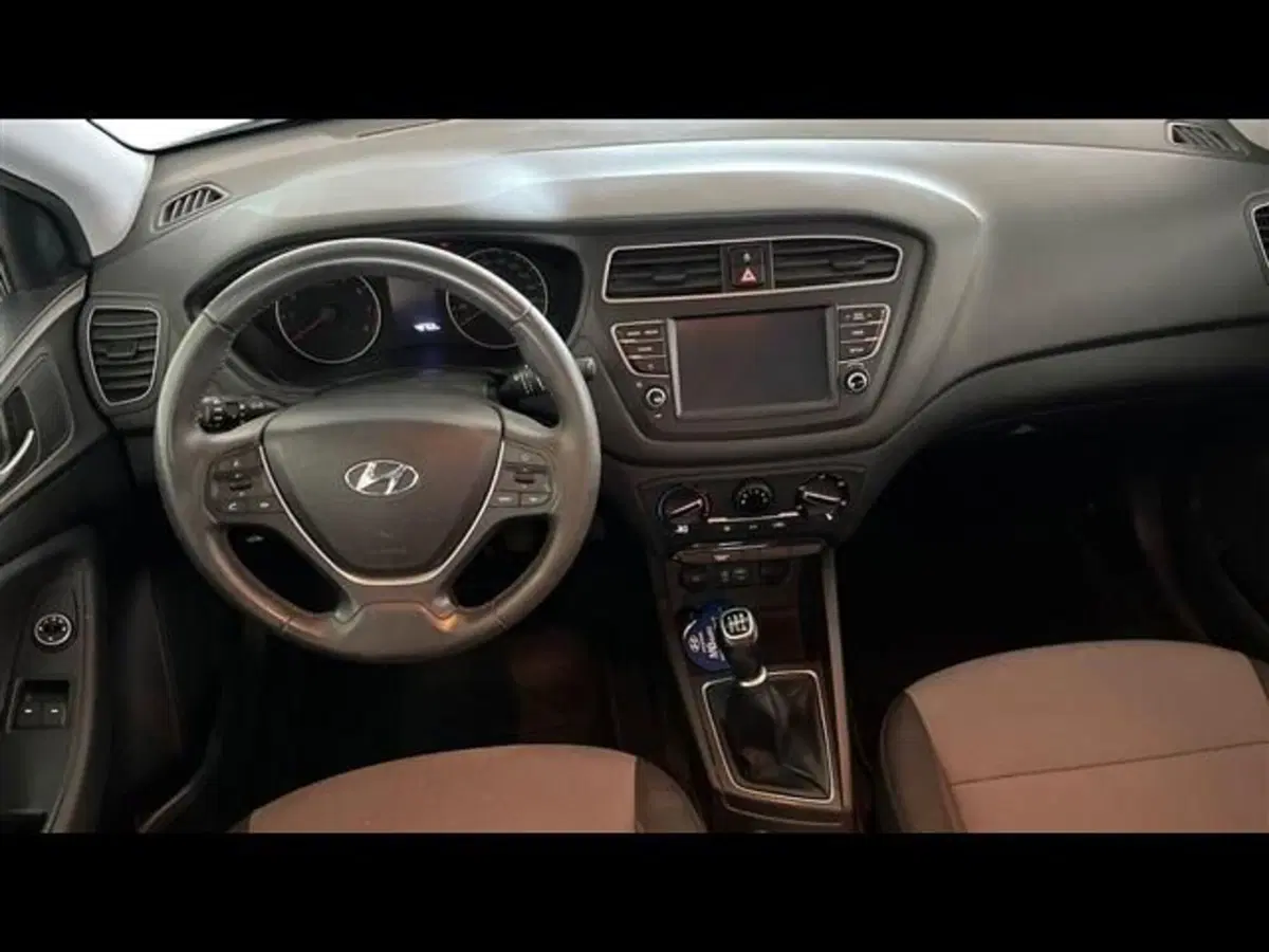 Hyundai i20 usata a Firenze (7)