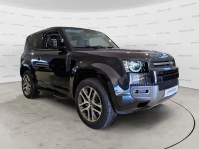 Land Rover Defender 90 3.0d i6 mhev X-Dynamic SE awd 250cv auto del 2025 usata a Livorno