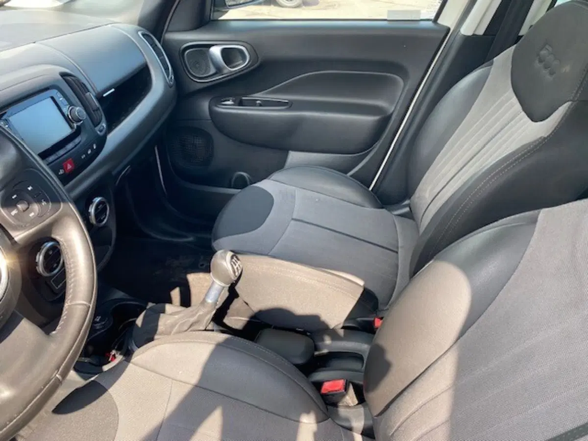 Fiat 500L usata a Catania (11)