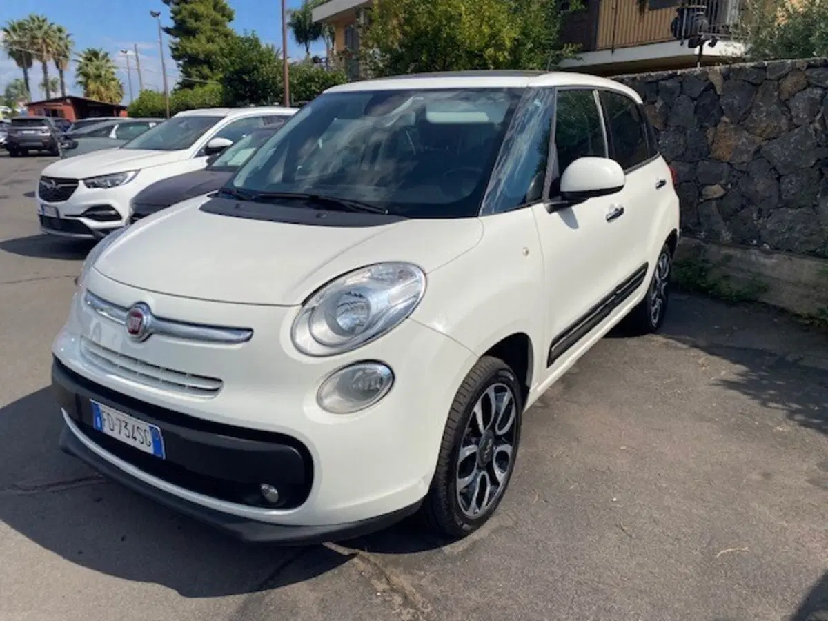 Fiat 500L usata a Catania (2)