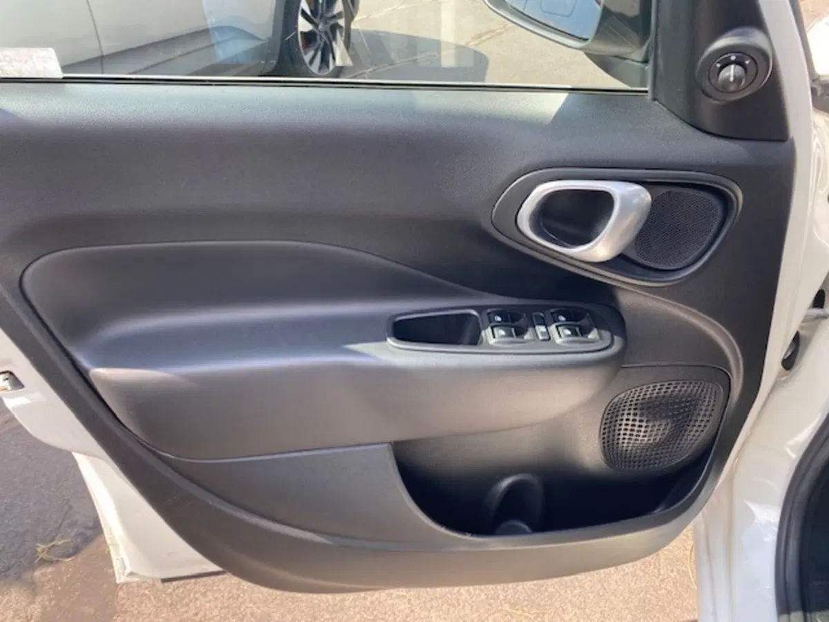 Fiat 500L usata a Catania (9)