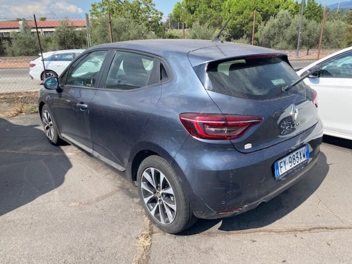 Renault Clio usata a Catania (2)