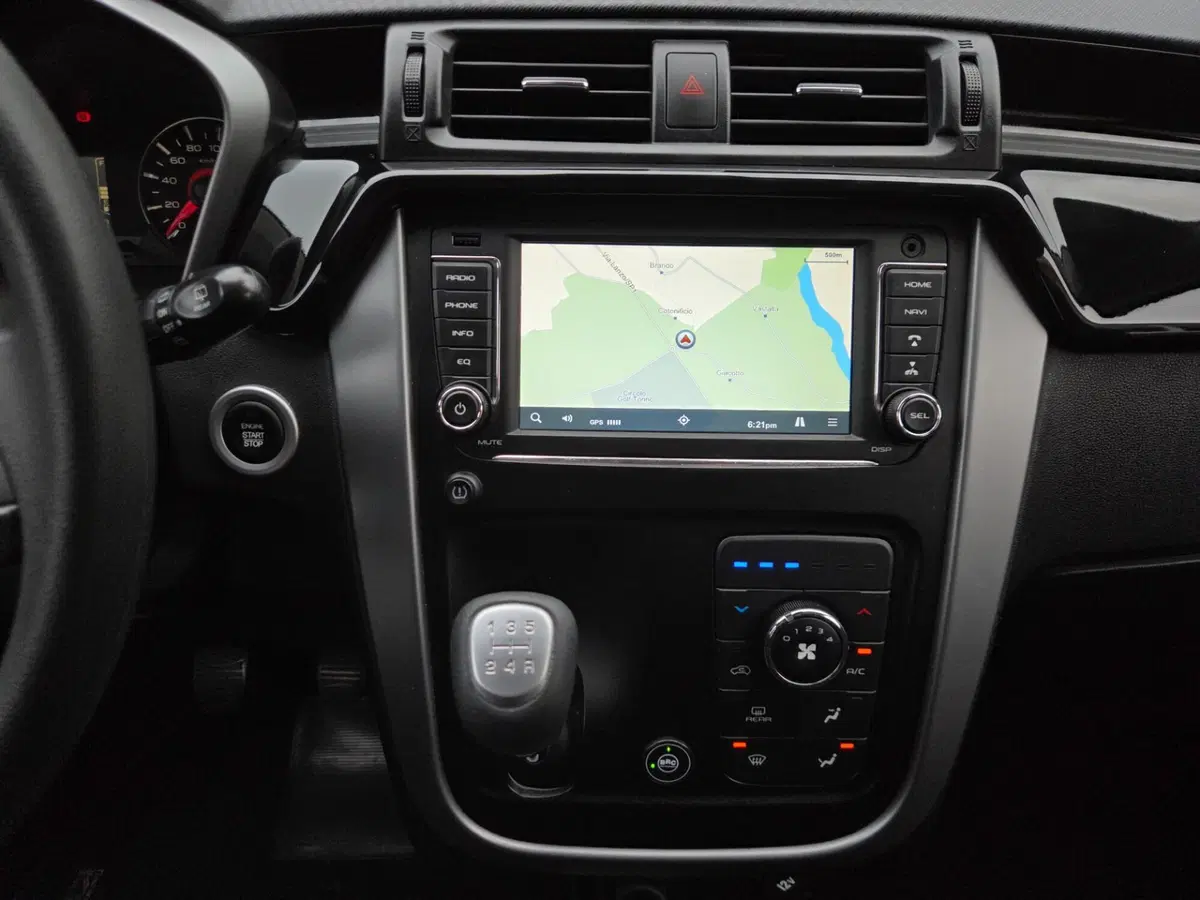 Mahindra KUV100 usata a Torino (10)