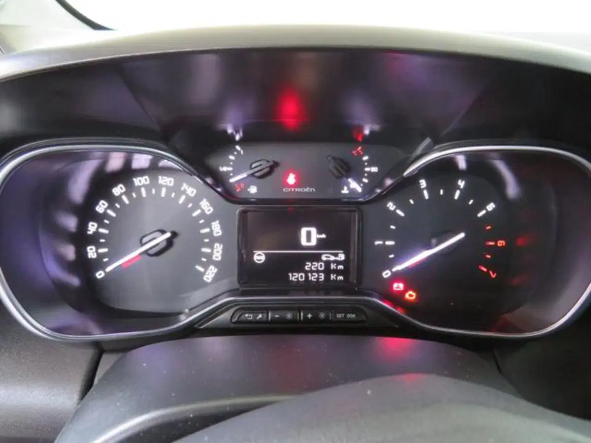 Citroen C3 Aircross usata a Lodi (13)