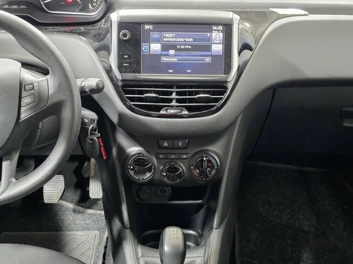 Peugeot 208 usata a Sondrio (13)