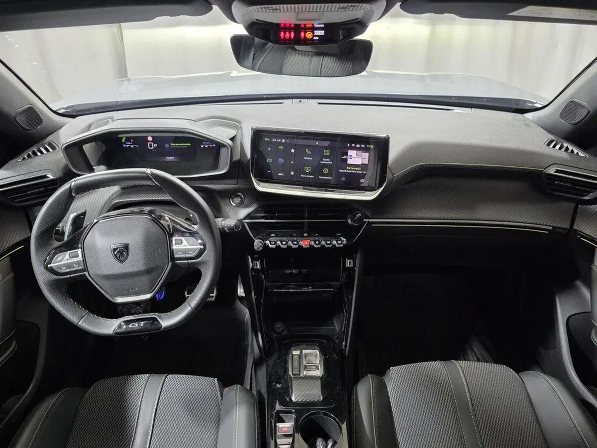 Peugeot 2008 usata a Sondrio (12)