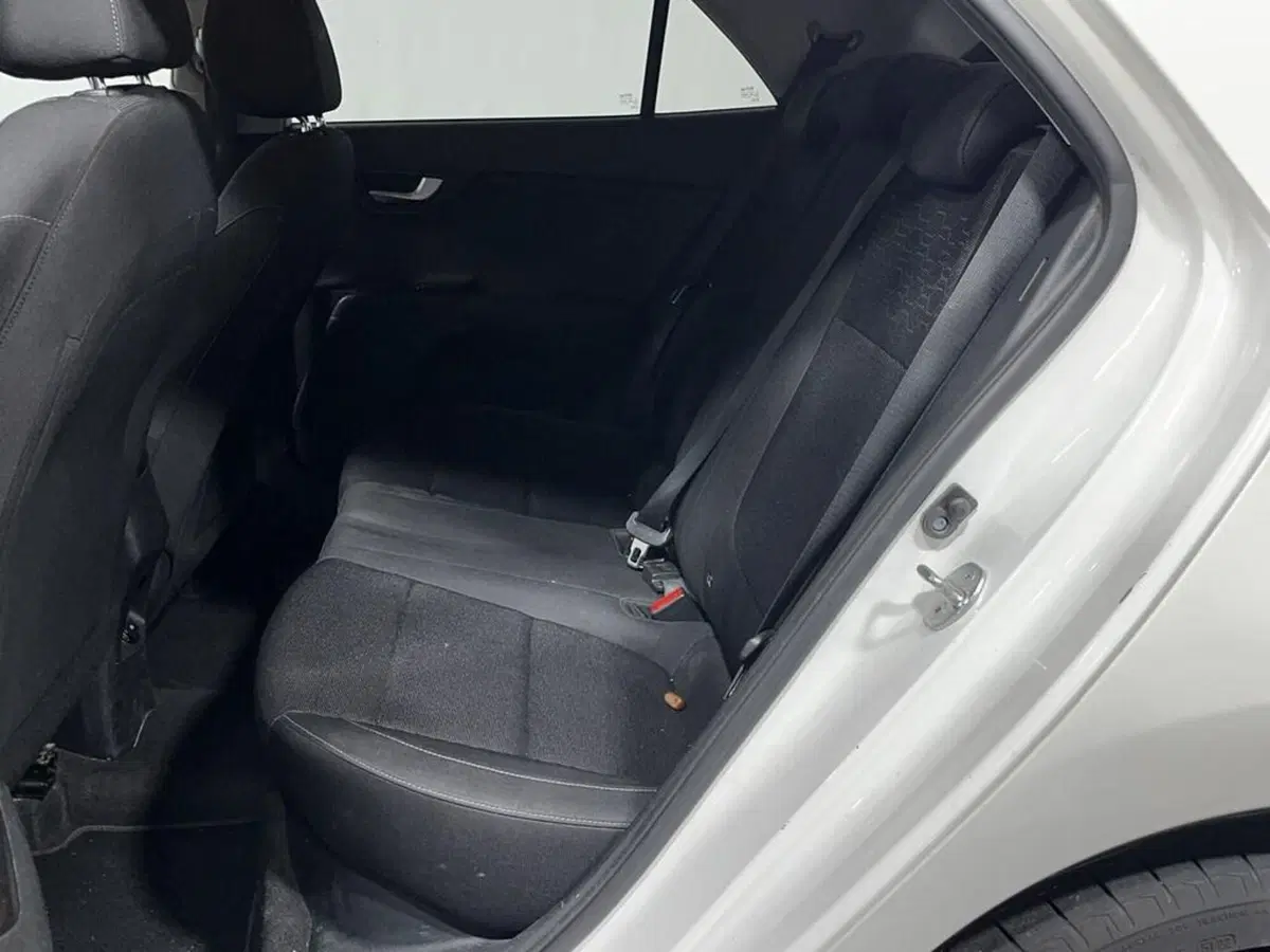 Kia Rio usata a Sondrio (11)
