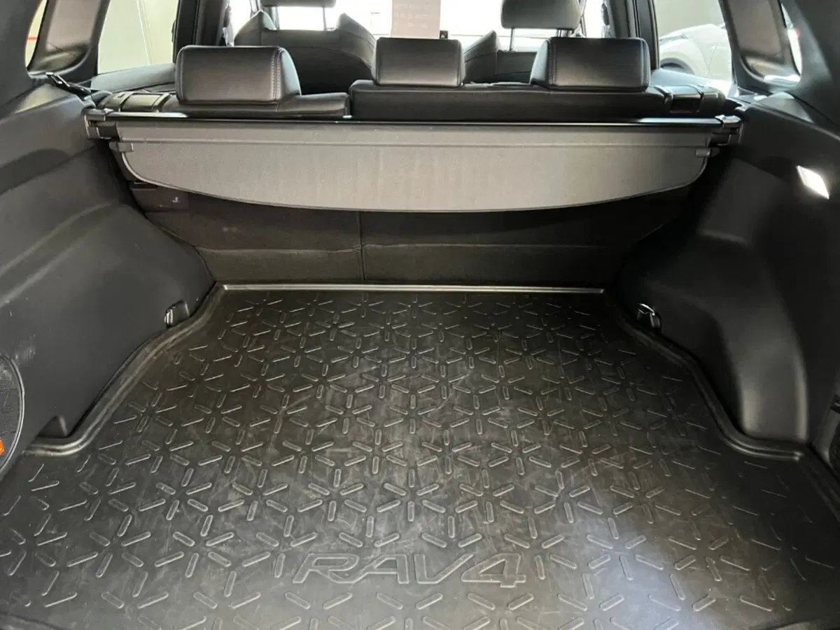 Toyota Rav4 usata a Verona (11)