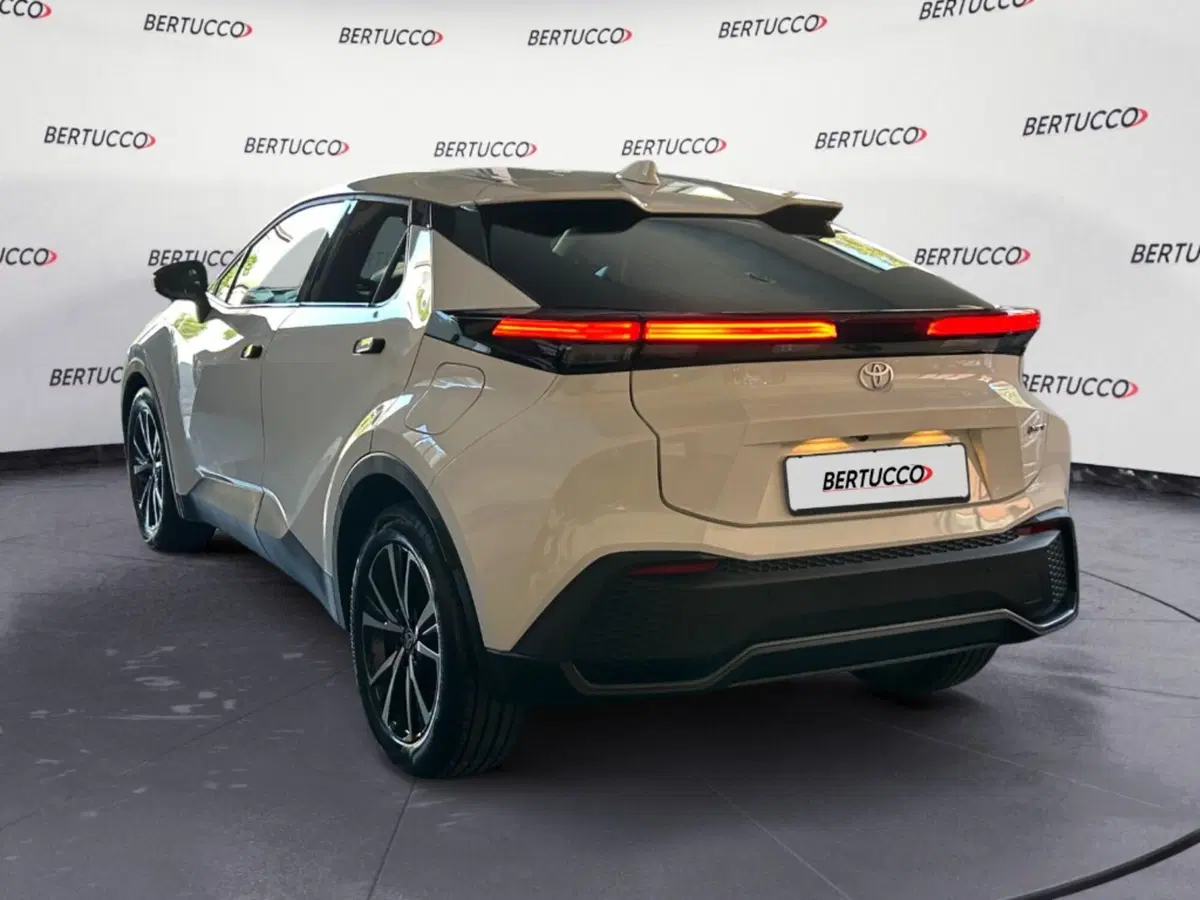 Toyota Toyota C-HR usata a Verona (3)