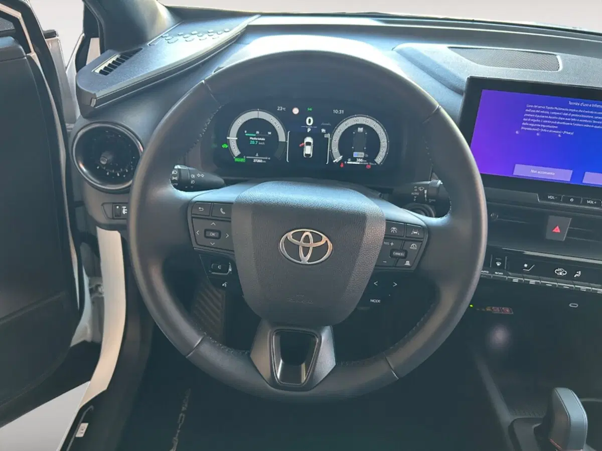Toyota Toyota C-HR usata a Verona (8)