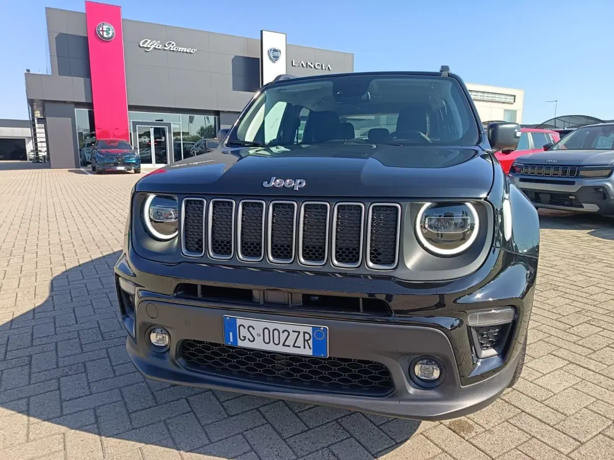 Jeep Renegade nuova a Alessandria (2)