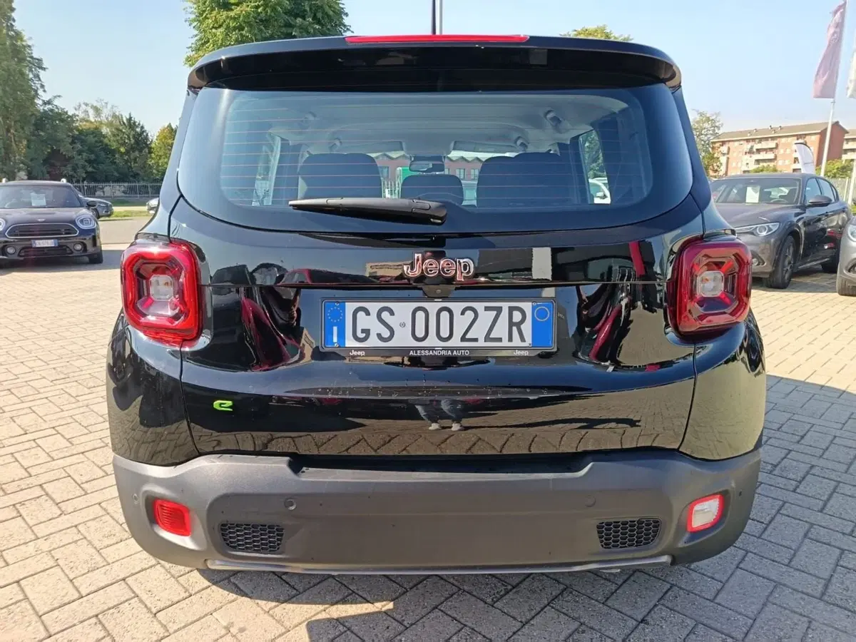 Jeep Renegade nuova a Alessandria (6)