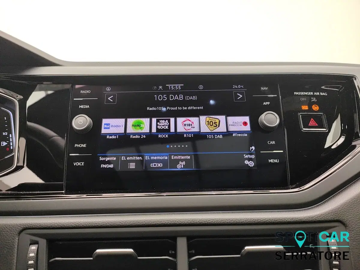 Volkswagen Taigo usata a Como (11)