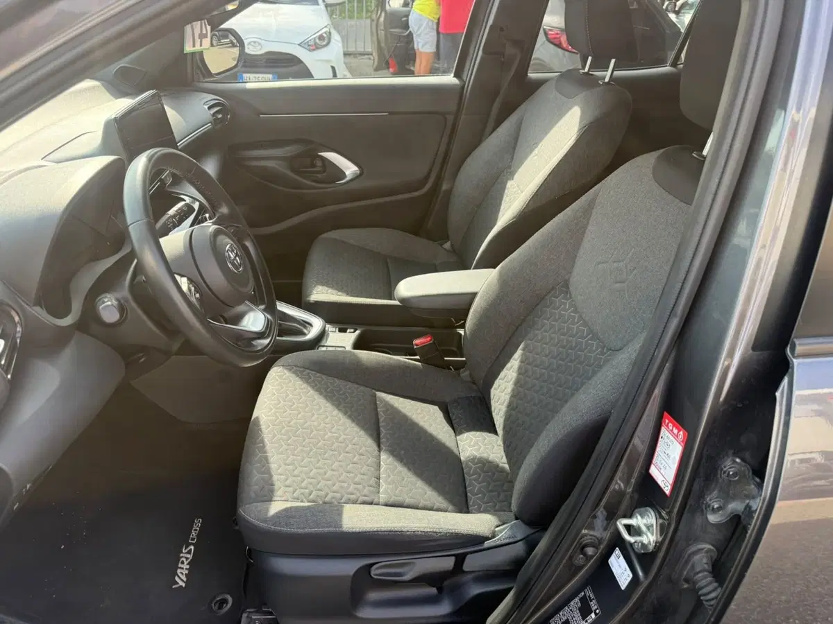 Toyota Yaris Cross usata a Piacenza (15)