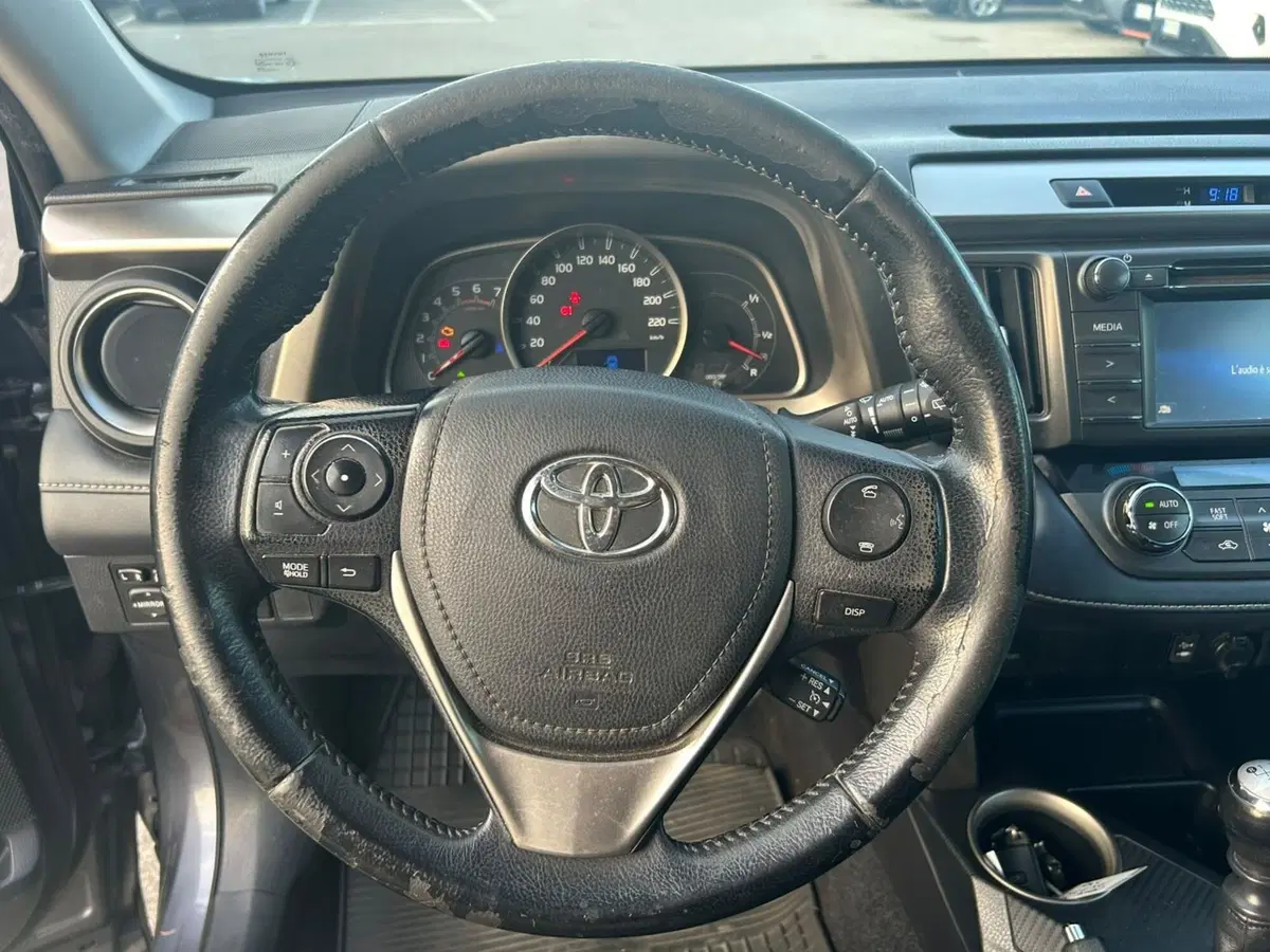 Toyota Rav4 usata a Piacenza (11)
