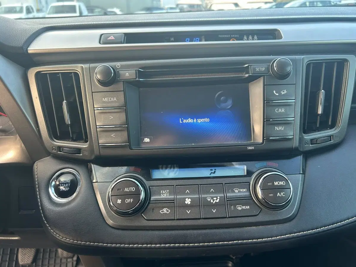 Toyota Rav4 usata a Piacenza (13)