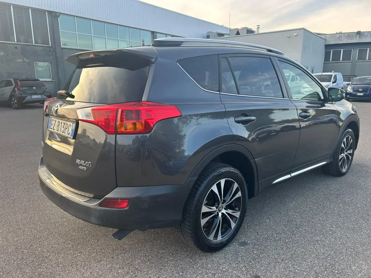 Toyota Rav4 usata a Piacenza (2)
