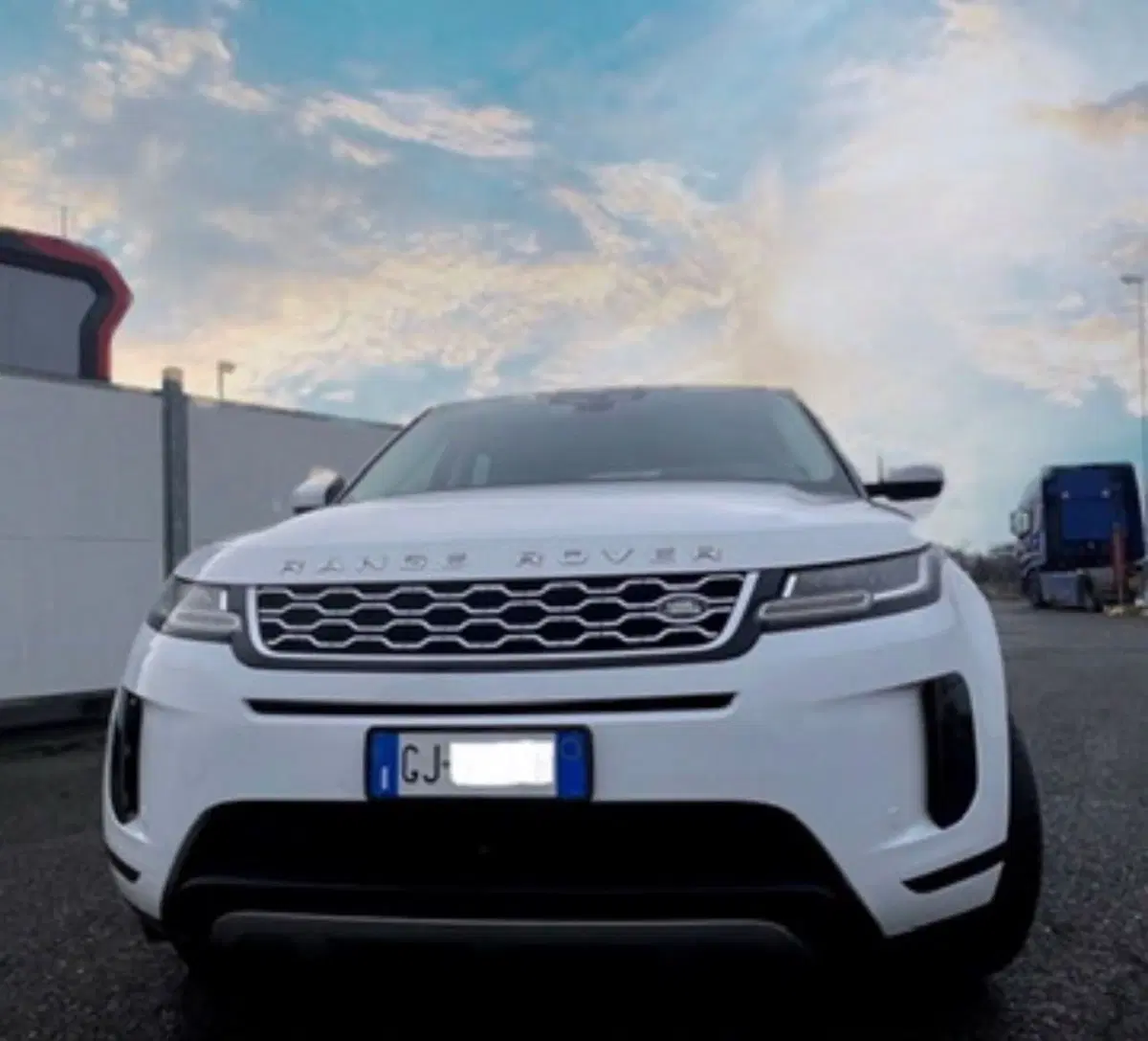 Land Rover Range Rover Evoque usata a Piacenza