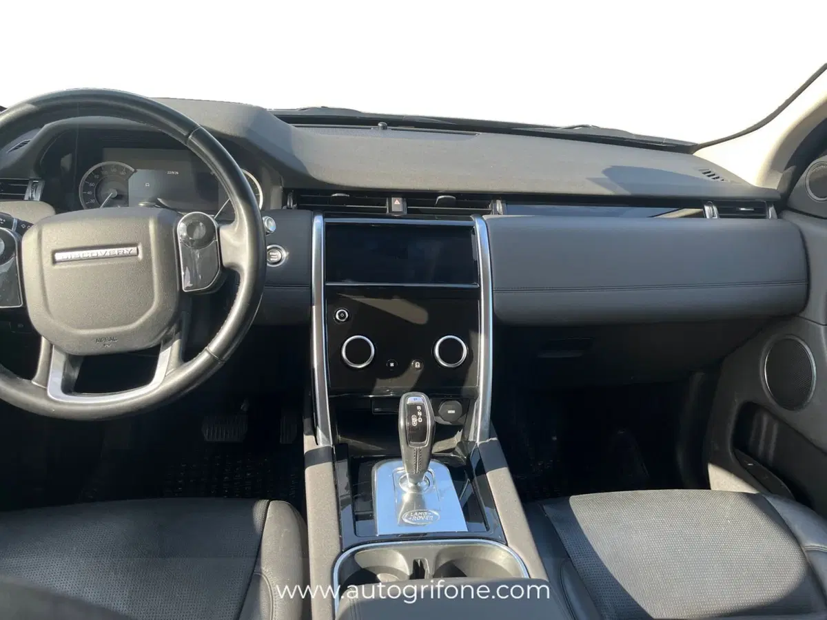 Land Rover Discovery Sport usata a Modena (11)