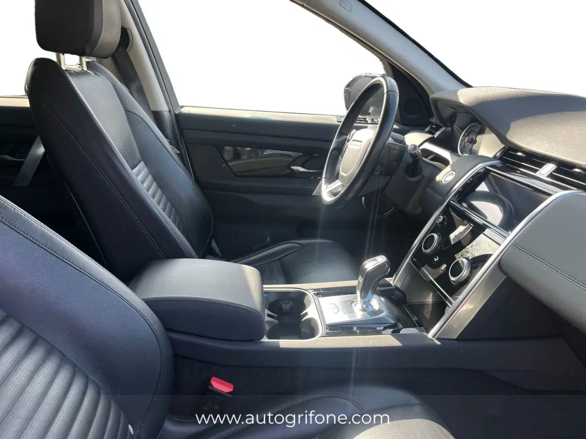 Land Rover Discovery Sport usata a Modena (15)
